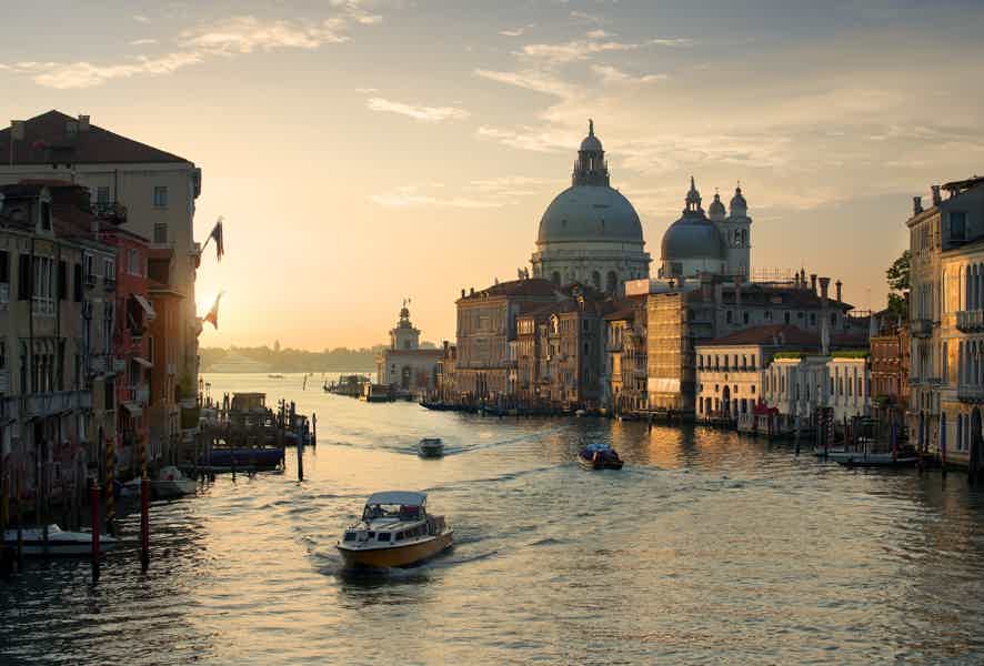 2-hour Small group Romantic Sunset Venetian Boat Tour - photo 4