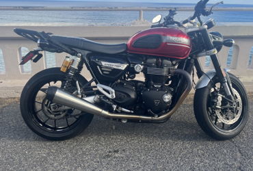 2022 TRIUMPH SPEED TWIN 1200 motorcycle for rent near Honolulu, HI