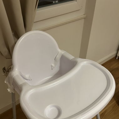 Chaise haute neuf bébé 