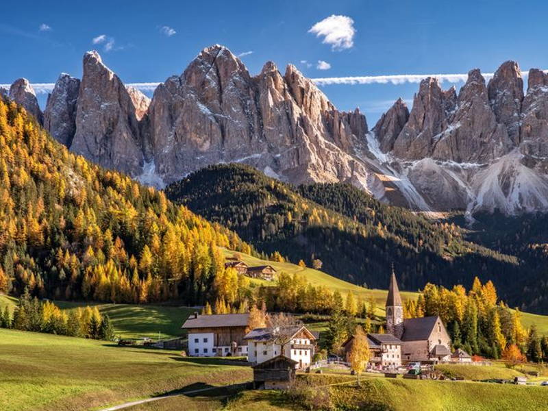 Image may contain: Nature, Outdoors, Countryside, Rural, Village, Architecture, and Building