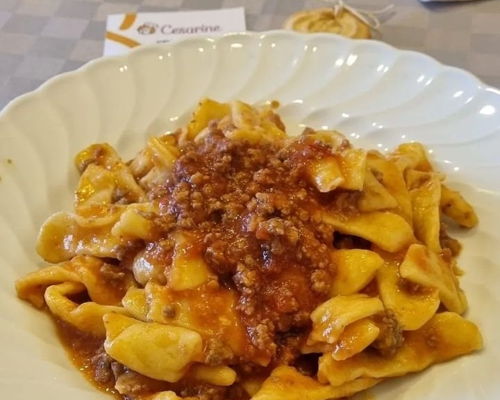 Corsi di cucina Santo Stefano di Magra: Pasta fresca e tiramisù su terrazza panoramica
