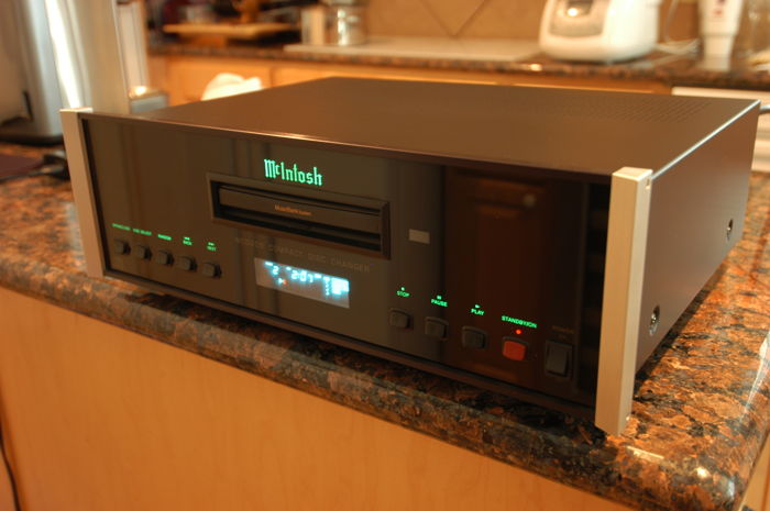 McIntosh MCD-205 Compact Disc Changer
