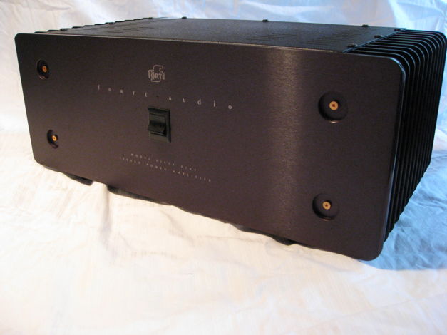 Forte'  Model 55 Very clean, 100 watts per channel into...