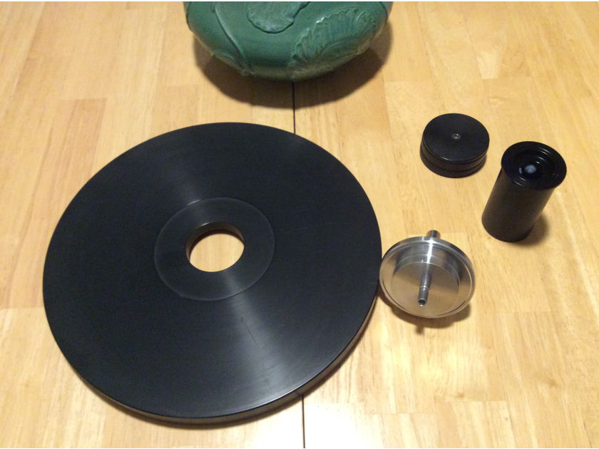 Well Tempered Labs Platter bearing and Record clamp