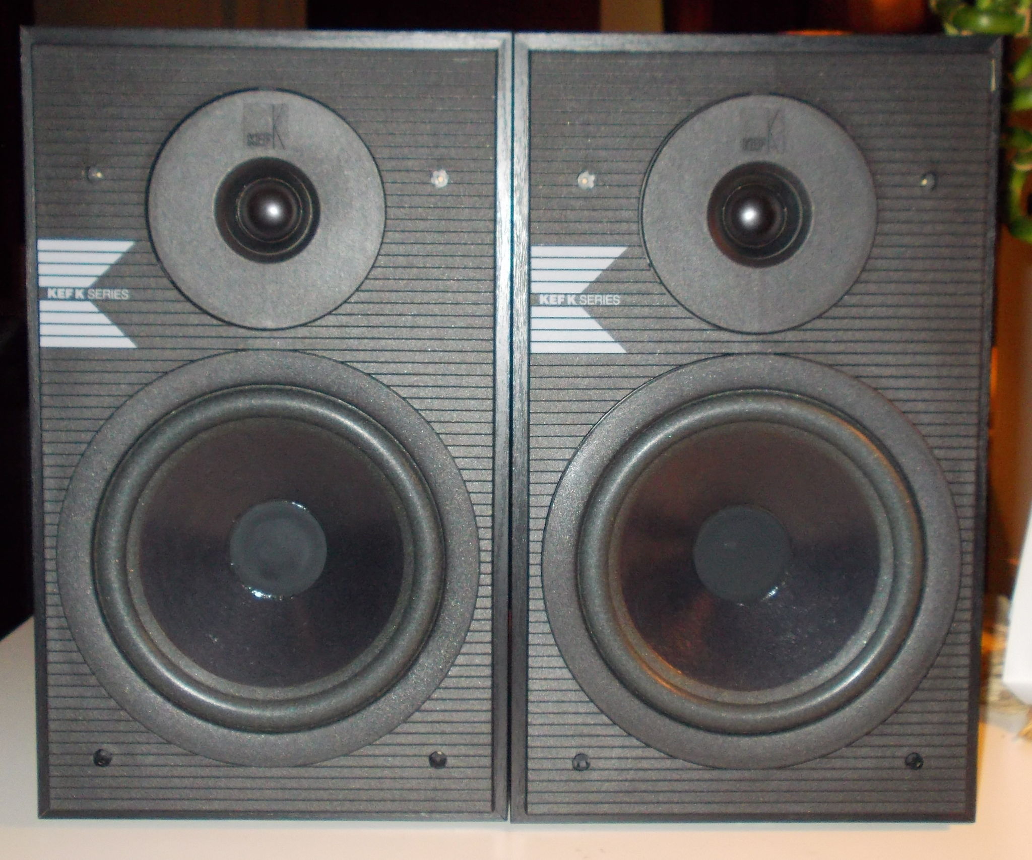 Kef store k series