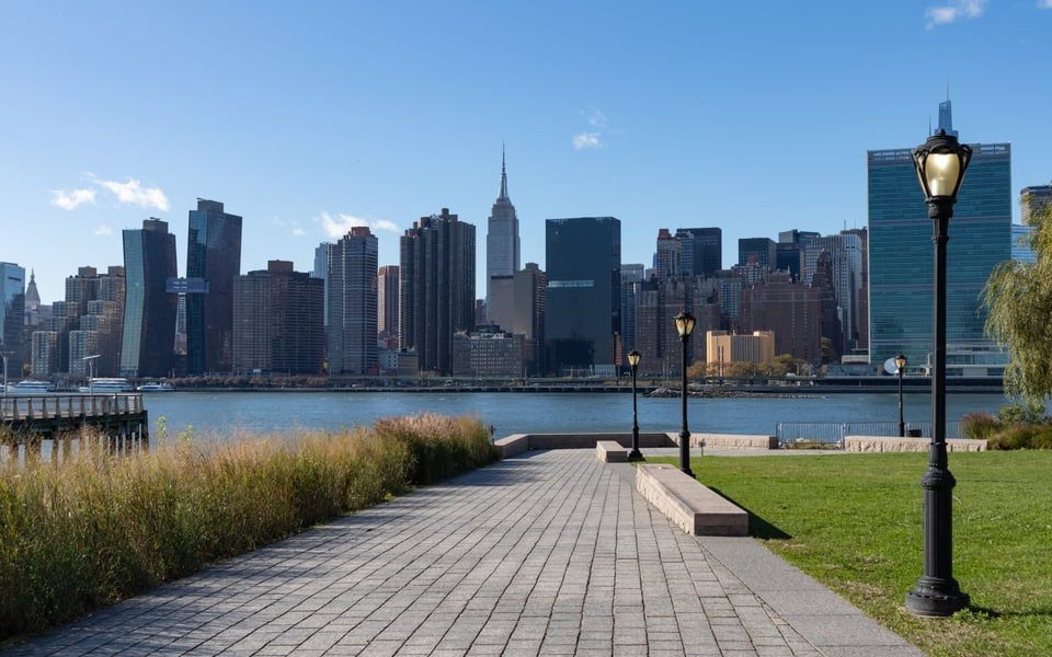 Long Island City 