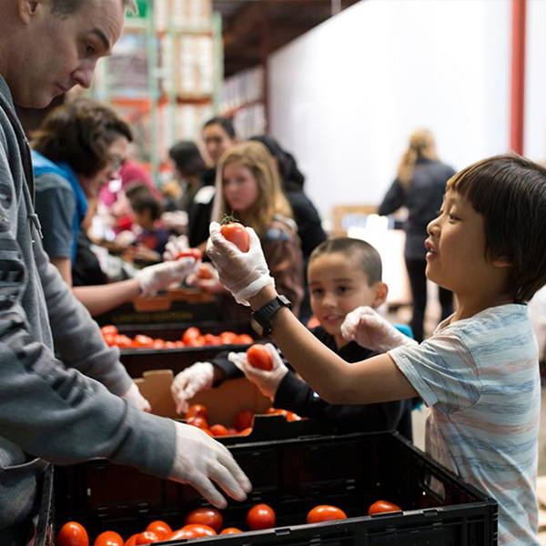 Image of Feeding America volunteers