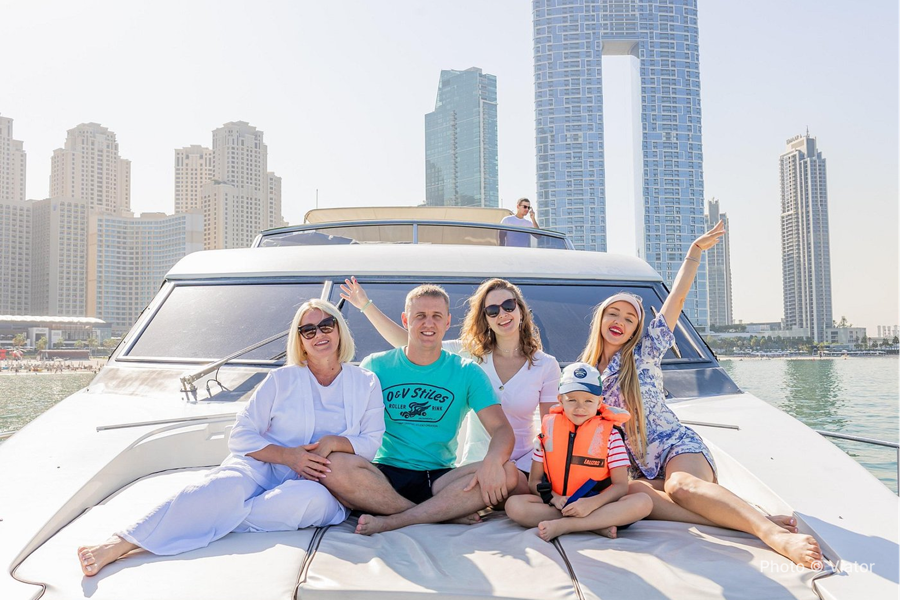 Dubai Luxury Yacht Tour with Live BBQ & Drinks - photo 1