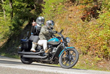 2022 KAWASAKI VULCAN 900 CUSTOM motorcycle for rent near Orlando, FL