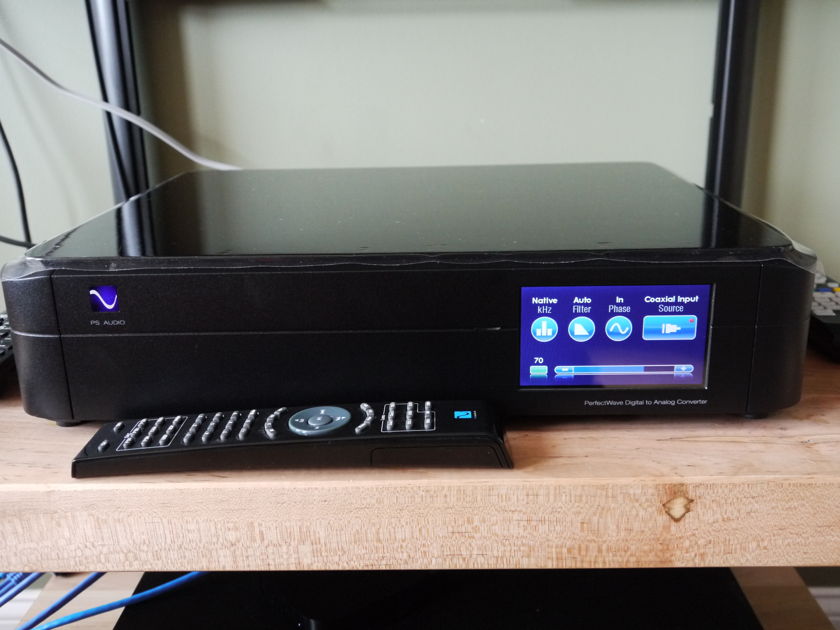 PS Audio Perfectwave DAC w/ Bridge Black Networking / Music Server