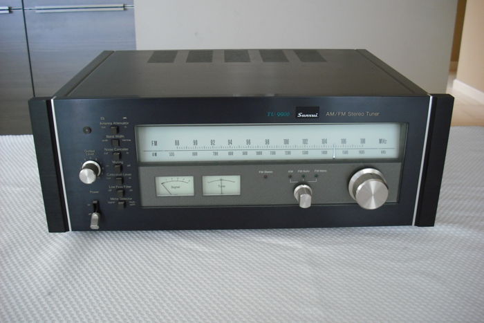 Sansui TU-9900 Stereo Tuner - Reduced