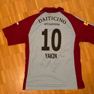 Matchworn signed Hakan Yakin AC Bellinzona