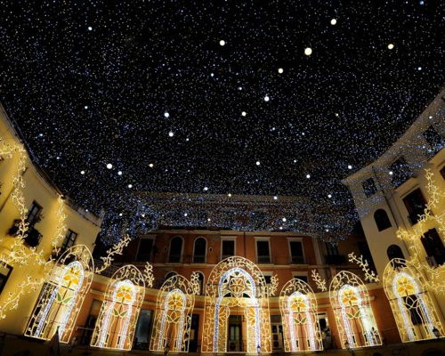 Food & Wine Tours Salerno: Luci d'artista food tour 