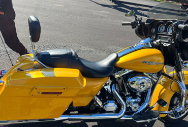 2013 HARLEY-DAVIDSON FLHX STREET GLIDE (DNM/PRL/SUNGLO) motorcycle for rent near Orlando, FL