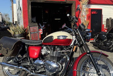 2012 TRIUMPH BONNEVILLE T100 motorcycle for rent near Los Angeles, CA
