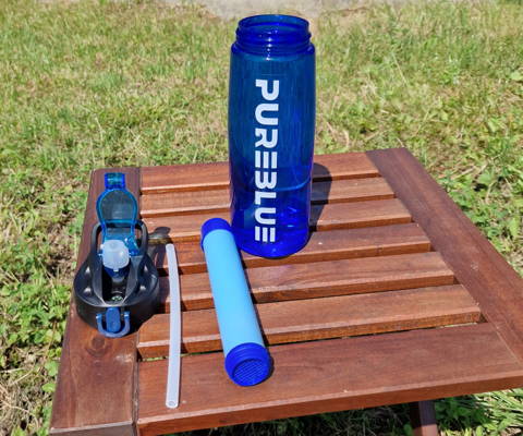pureblue.io bottle with filter and straw in poland