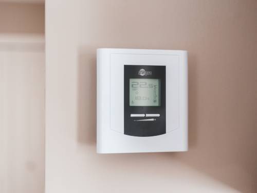 Thermostats intelligents : plus de confort domestique, moins de coûts énergétiques