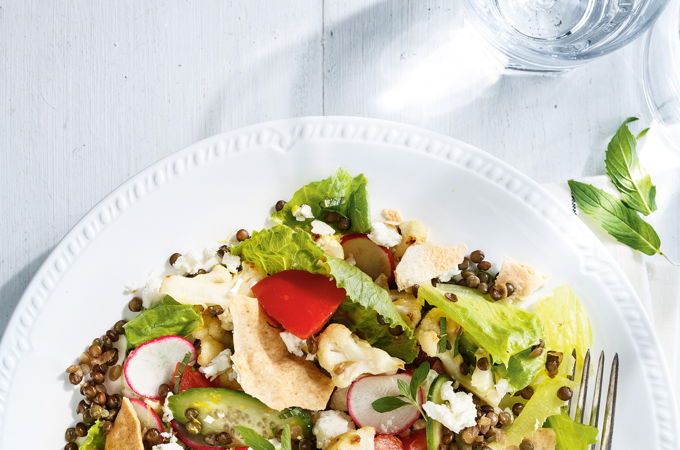 Salade-repas fattouche aux lentilles