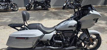 2025 HARLEY-DAVIDSON ROAD GLIDE motorcycle for rent near Miramar, FL