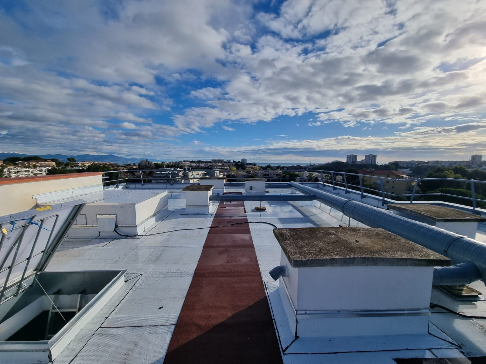 Intervention sur l’étanchéité du bâtiment — photo 2 sur 4 — CEG TOITURE