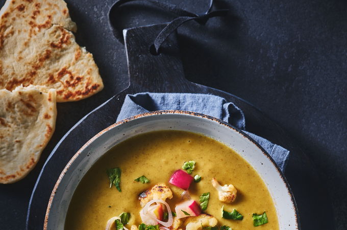 Coconut-Curry Cauliflower Soup