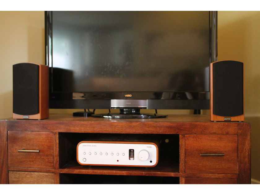 Peachtree Nova Integrated / DAC and D4 Speakers