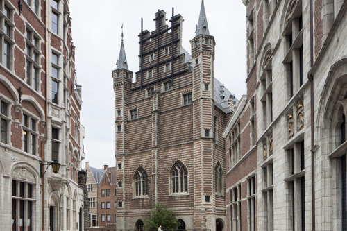 Гастрономическое путешествие по историческому центру Антверпена.
