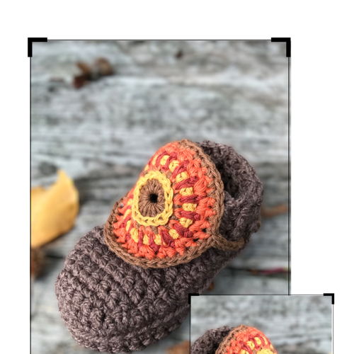 Haakpatroon baby/peuterslofjes met boord en ronde applicatie