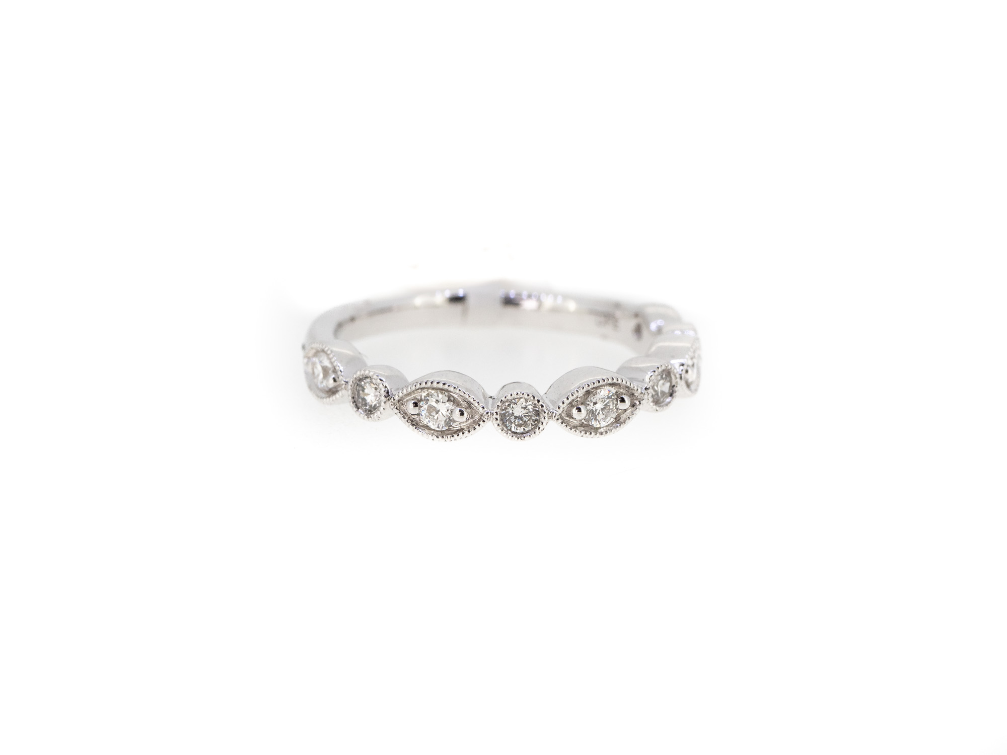 diamodn wedding band