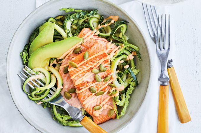 Truite poêlée et salade de courgettes aux graines de citrouille