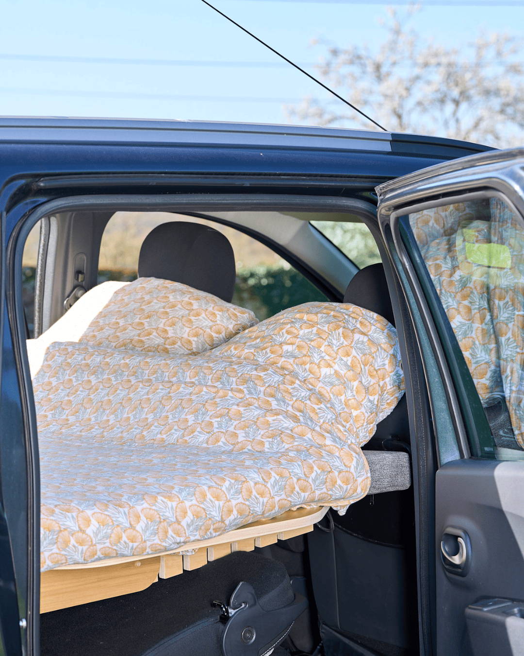 amenager-sa-voiture-kit-couchette-dacia-lodgy
