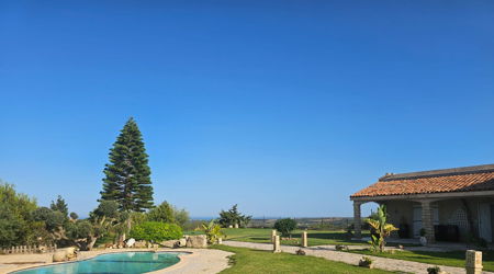 Villa Curubis