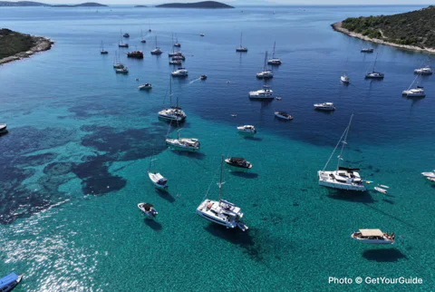 Trogir: Group Blue Lagoon & Secret Bay Tour