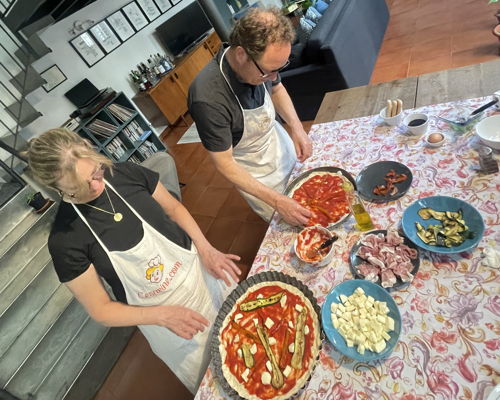 Cooking classes Milan: The signature dishes of Italian cuisine: pizza and tiramisu