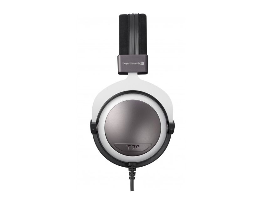 Beyerdynamic T70p Full Size Closed-Back Headphones - Mint Condition Demo Unit