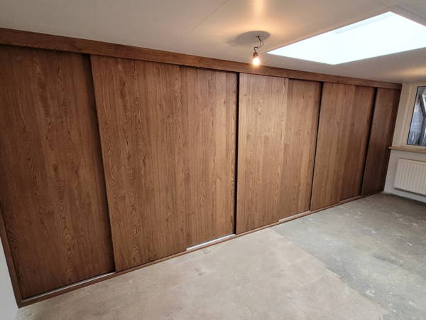 Inbouwkasten op maat, klantproject Houtenmeubelshop