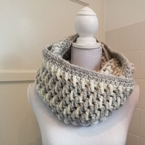 Candy Cane Infinity Scarf