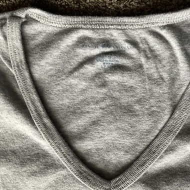 Grey basic t-shirt with v-neck