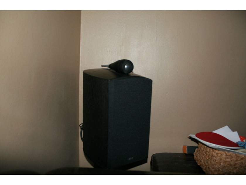 B&W Bowers and Wilkins 805N Ash black        with  B&W Stands all mint condition