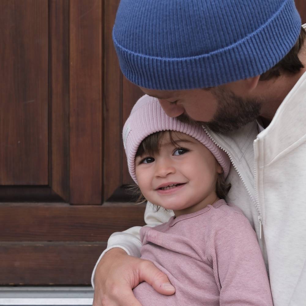 bonnet joli nous tour de cou tricot laine mérinos cashwool Italie bébé enfant junior et adulte qualité élégance premium marque suisse excellence
