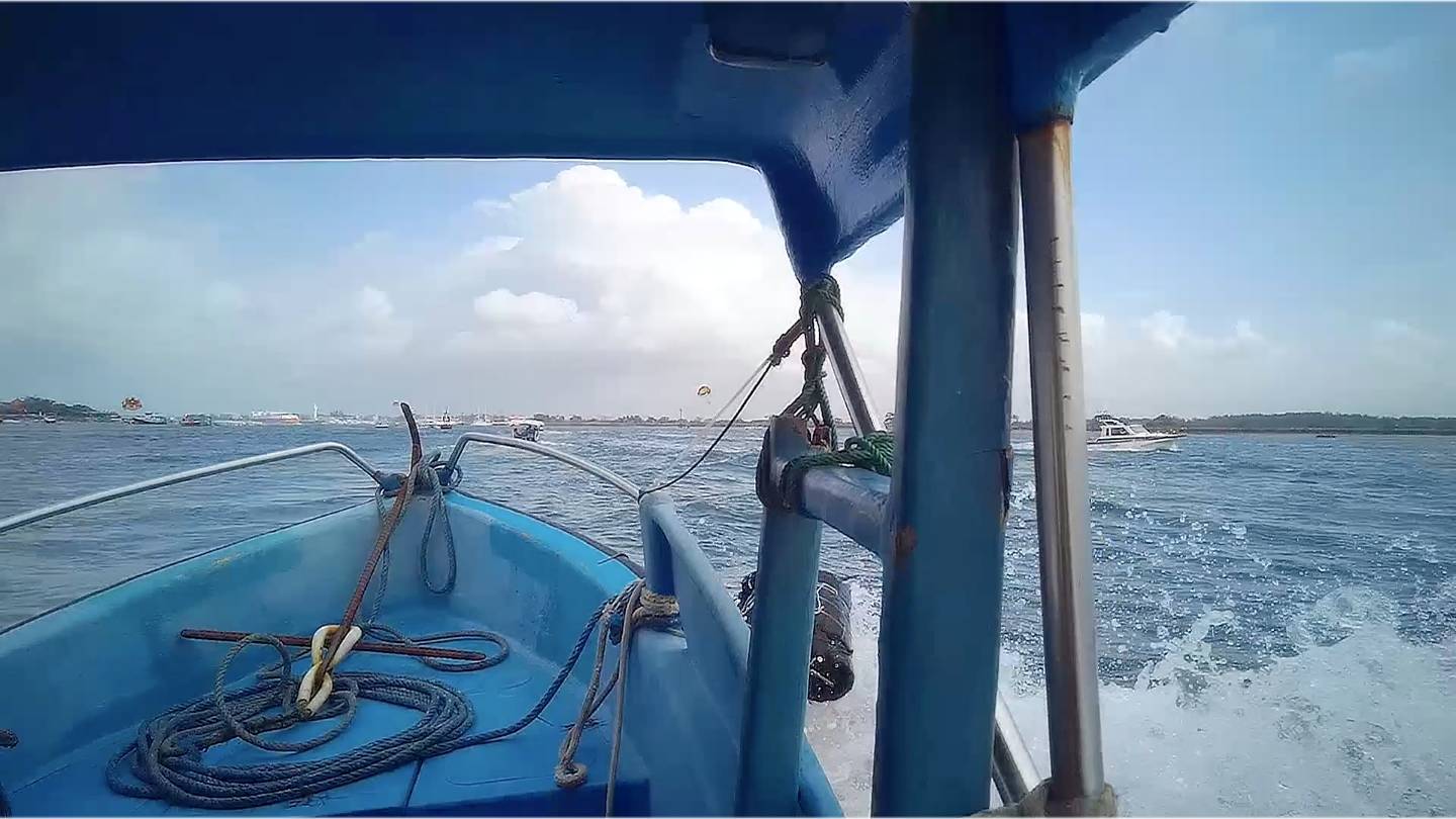 Billede taget med kamera brille: sejltur på båd på bali