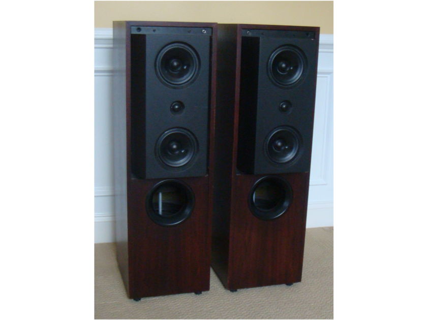 KEF 104/2 Speakers in Great Condition