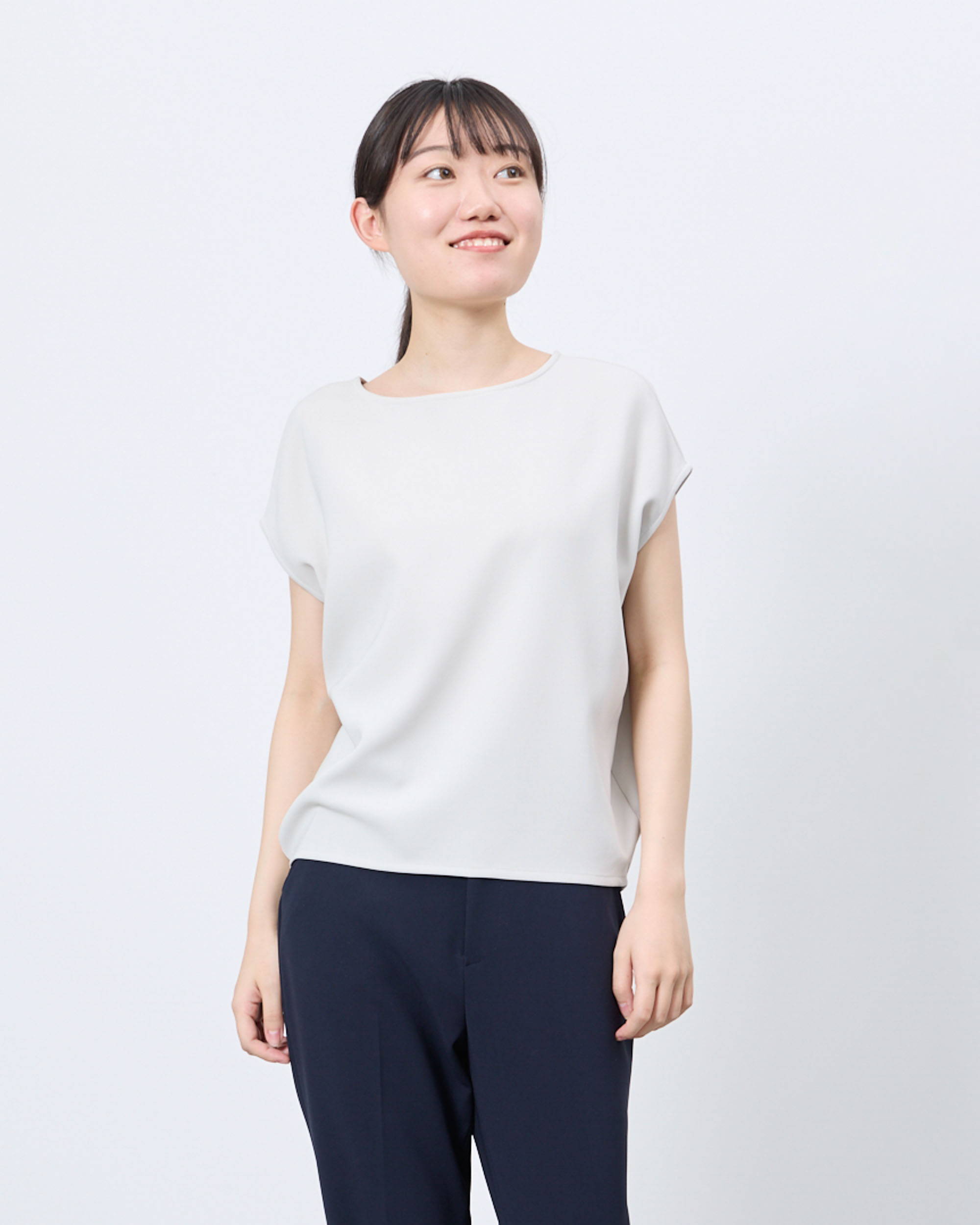 極美品 SOEJU 24年式 ショートスリーブコクーンブラウス ミント 現行品 ショートスリーブコクーンブラウス - SOÉJU online store｜上質