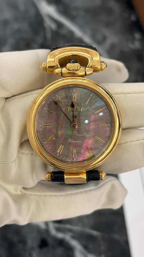 D814 Mother of pearl dial, image 1
