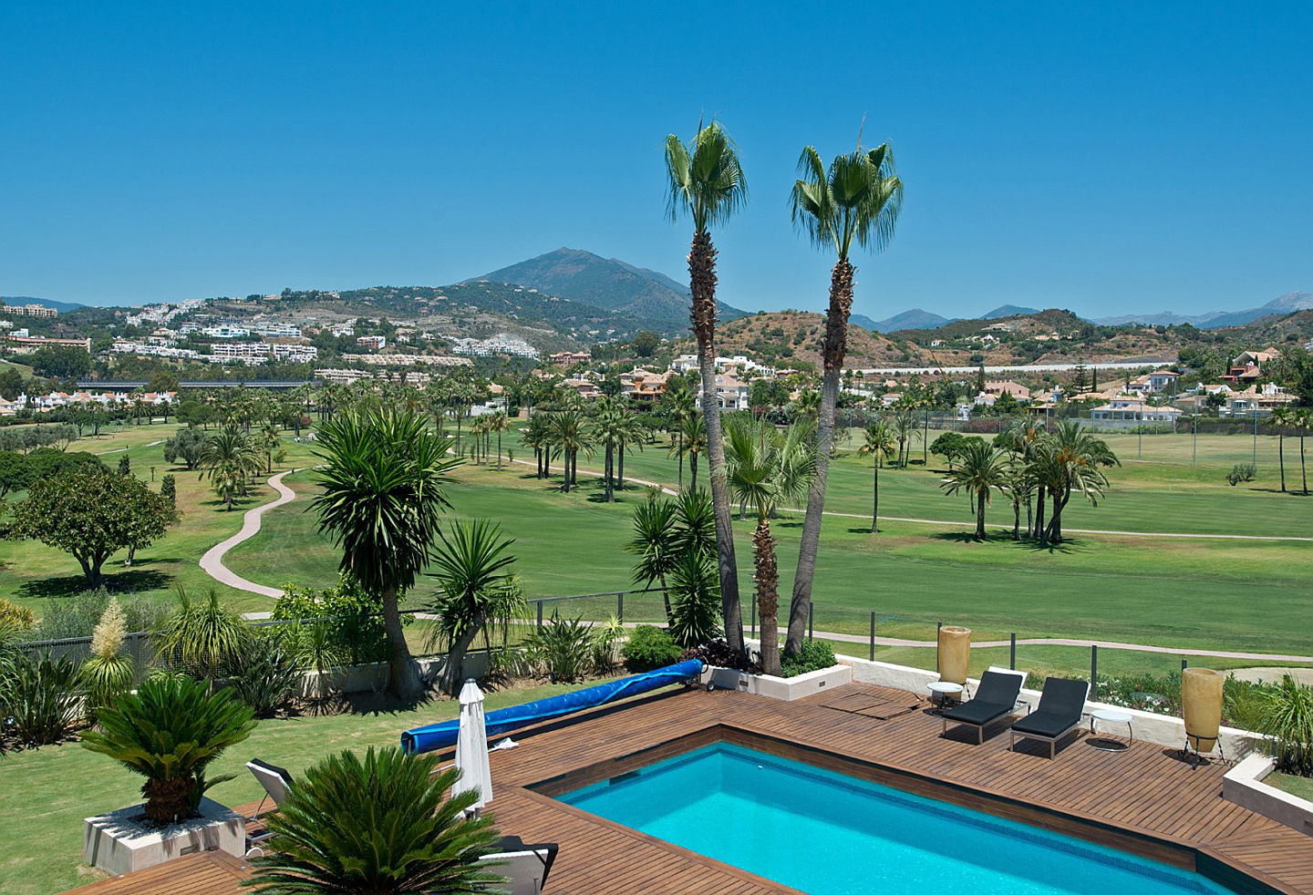  Marbella
- Property Nueva Andalucia