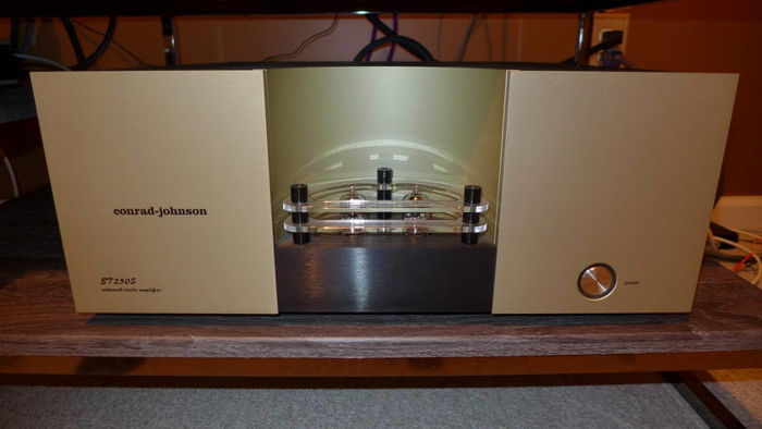 Conrad Johnson ET-250S enhanced triode amplifier