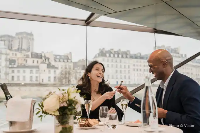 Bateaux Mouches Dinner Cruise on the Seine River