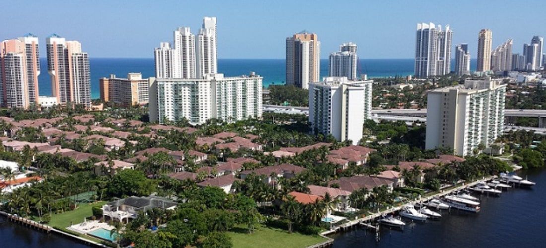 featured image for story, House For Sale in Aventura, Florida
