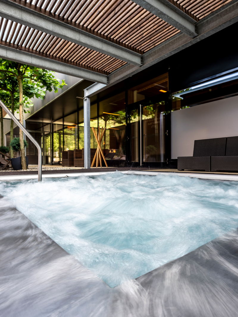 Kinderfreies Hotel in Österreich mit Whirlpool im Außenbereich