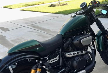 2015 YAMAHA BOLT C-SPEC motorcycle for rent near Midlothian, TX